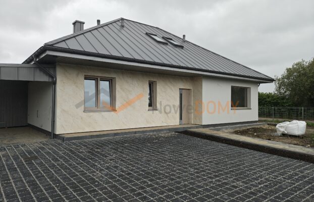 Gotowy do odbioru!! Nowoczesny dom parterowy z poddaszem użytkowym 0% pr.